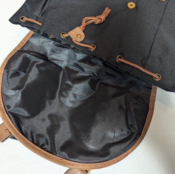 BENRUS Heritage Backpack - Black with Accents of Brown - Picture 11 of 13